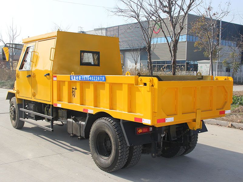 CSQ-5T礦用雙排運(yùn)輸車